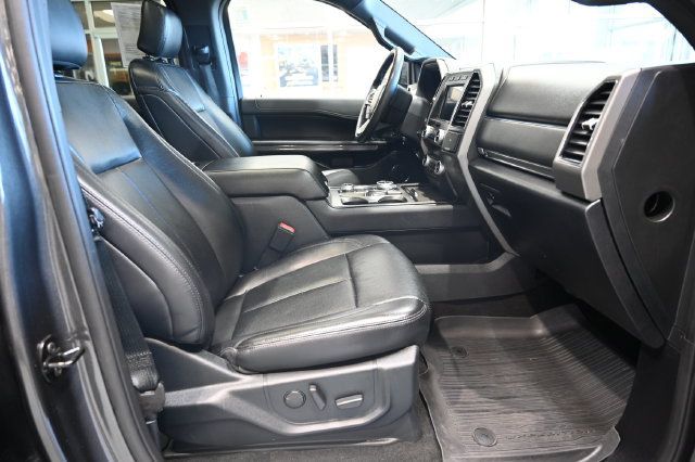 Used 2020 Ford Expedition XLT w/ Equipment Group 202A AWD/4WD image 10