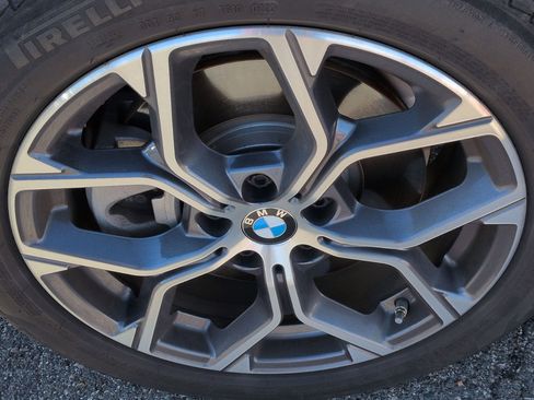 Used 2021 BMW X1 sDrive28i w/ Convenience Package image 13