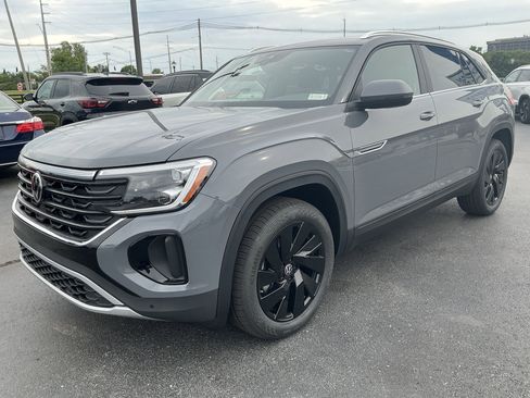 New 2026 Volkswagen Atlas Cross Sport SE AWD/4WD image 4