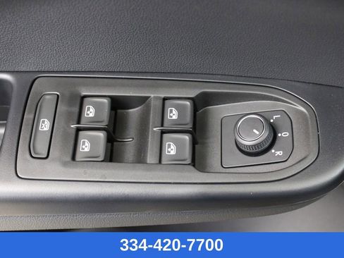 New 2026 Volkswagen Taos S image 15