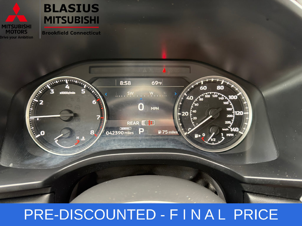 Used 2024 Mitsubishi Outlander SE FWD image 22