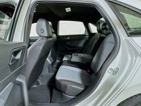 New 2026 Volkswagen Jetta GLI Autobahn FWD image 12