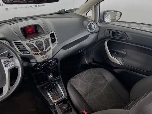 Used 2012 Ford Fiesta SES FWD image 21