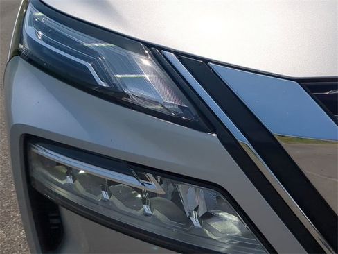 Used 2023 Nissan Rogue Platinum w/ Platinum Premium Package image 9