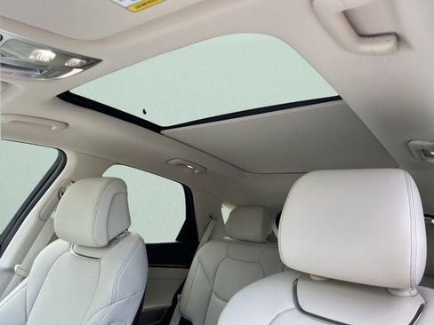 New 2026 Genesis GV70 2.5T Select AWD/4WD image 21
