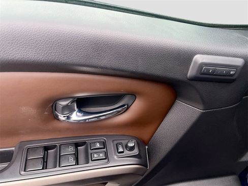 Used 2023 Nissan Titan Platinum Reserve w/ Off Road Protection Package image 18