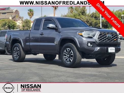 Used 2022 Toyota Tacoma TRD Sport w/ TRD Premium Sport Package RWD image 1