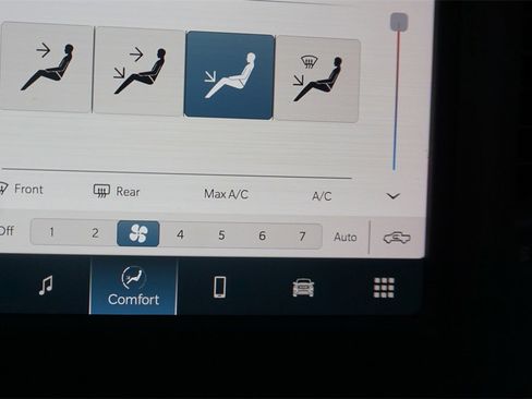 Used 2022 RAM 1500 Laramie image 12