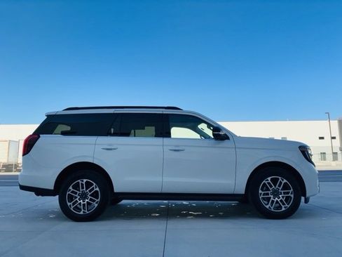New 2025 Ford Expedition Active image 6