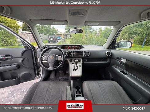 Used 2009 Scion xB FWD image 11