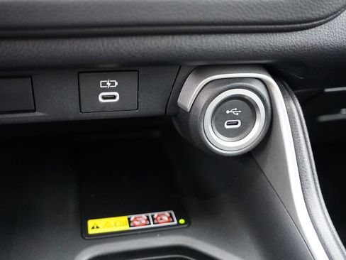 Used 2024 Toyota Grand Highlander XLE image 34