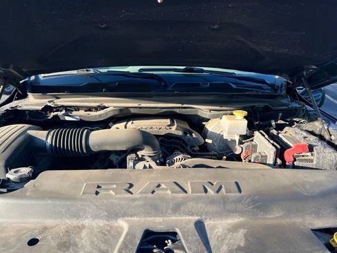 Used 2019 RAM 1500 Tradesman w/ SXT Appearance Group AWD/4WD image 9