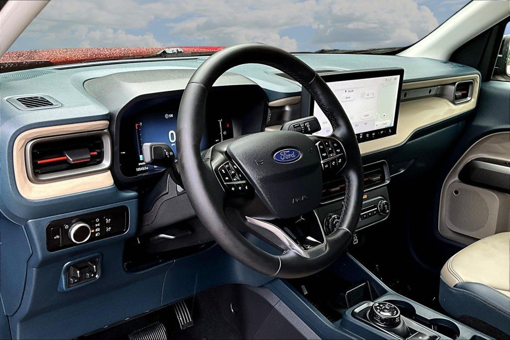 Certified 2025 Ford Maverick Lariat w/ 4K Tow Package AWD/4WD image 19