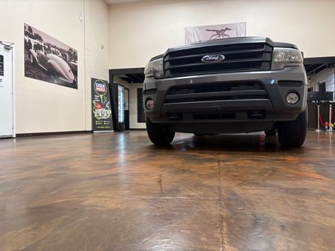 Used 2016 Ford Expedition XL RWD image 40