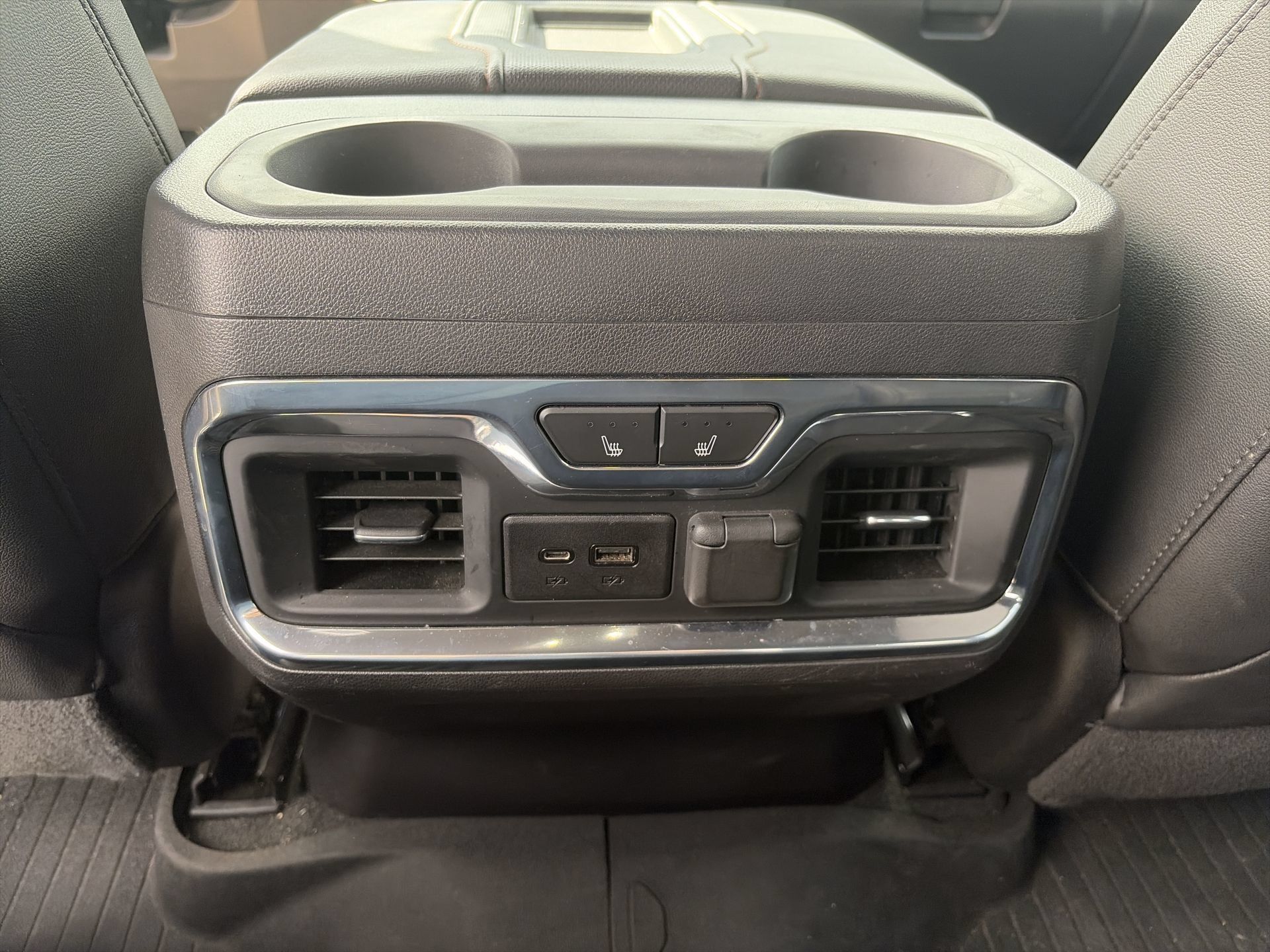 Used 2020 GMC Sierra 1500 AT4 w/ Off-Road Performance Package AWD/4WD image 23