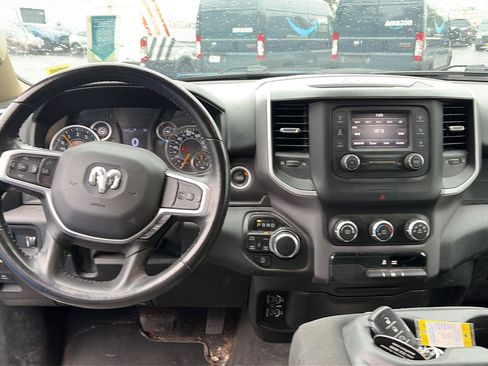 Used 2020 RAM 1500 Big Horn AWD/4WD image 2