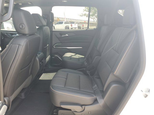 New 2026 Chevrolet Traverse High Country w/ LPO, Floor Liner Package FWD image 15