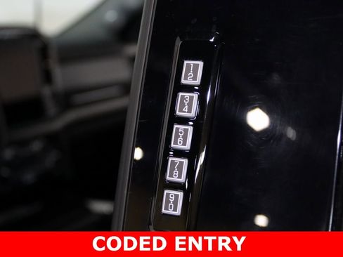 Used 2023 Ford F250 Lariat w/ Lariat Ultimate Package image 27