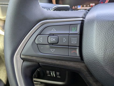 New 2026 Jeep Grand Cherokee Altitude AWD/4WD image 28