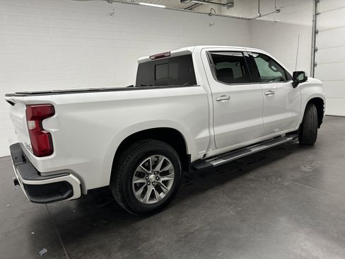 Used 2019 Chevrolet Silverado 1500 High Country w/ Z71 Off-Road Package image 12