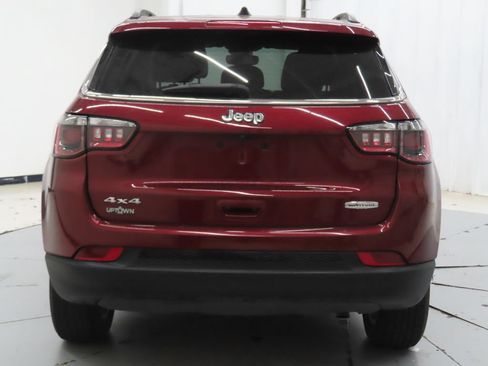 Used 2022 Jeep Compass Latitude AWD/4WD image 3