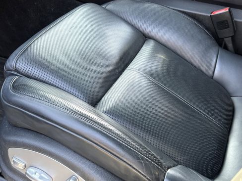 Used 2016 Porsche Cayenne image 32