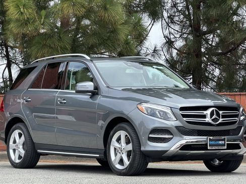 Used 2018 Mercedes-Benz GLE 350 4MATIC image 2