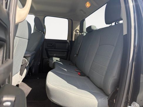 Used 2018 RAM 1500 Express w/ Express Value Package AWD/4WD image 12