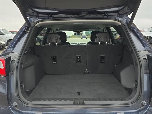 Used 2019 Chevrolet Equinox Premier image 12