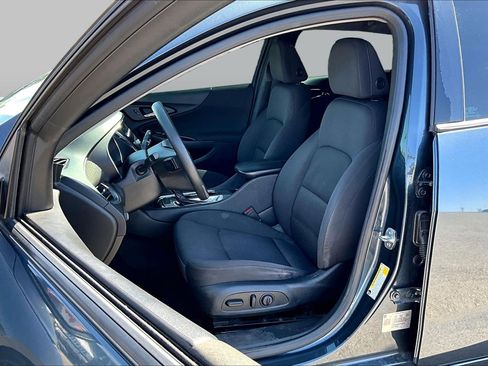 Used 2020 Chevrolet Malibu LT FWD image 23