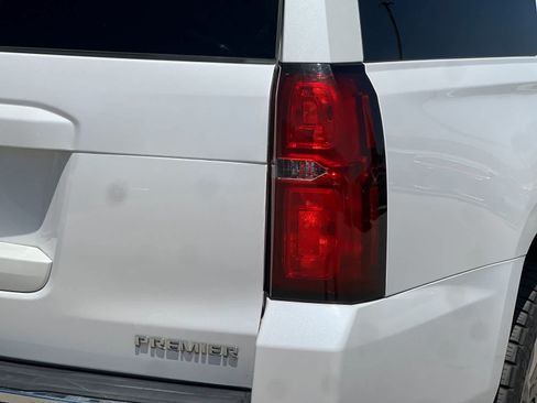 Used 2019 Chevrolet Suburban Premier AWD/4WD image 30