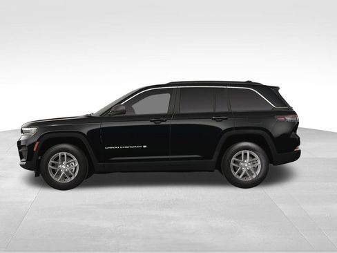 New 2025 Jeep Grand Cherokee Laredo X w/ Luxury Tech Group I image 3
