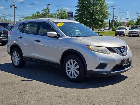 Used 2016 Nissan Rogue S AWD/4WD image 4
