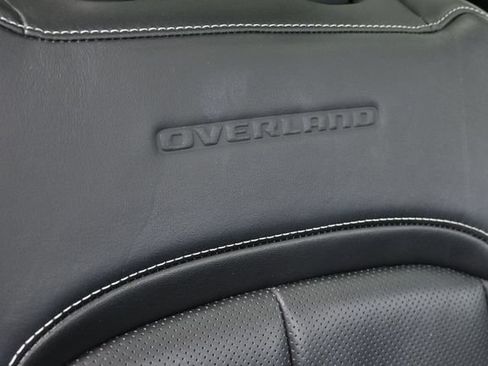 Used 2023 Jeep Grand Cherokee L Overland AWD/4WD image 38