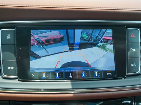 Used 2021 Buick Enclave Avenir w/ Avenir Technology Package image 27