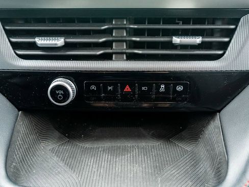 Used 2025 Ford Explorer ST-Line w/ ST-Line Street Pack image 29