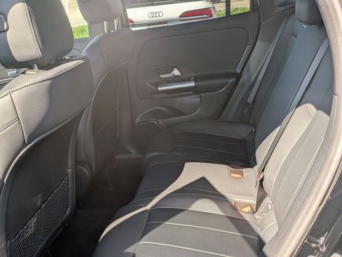 Certified 2025 Mercedes-Benz GLA 250 4MATIC image 27