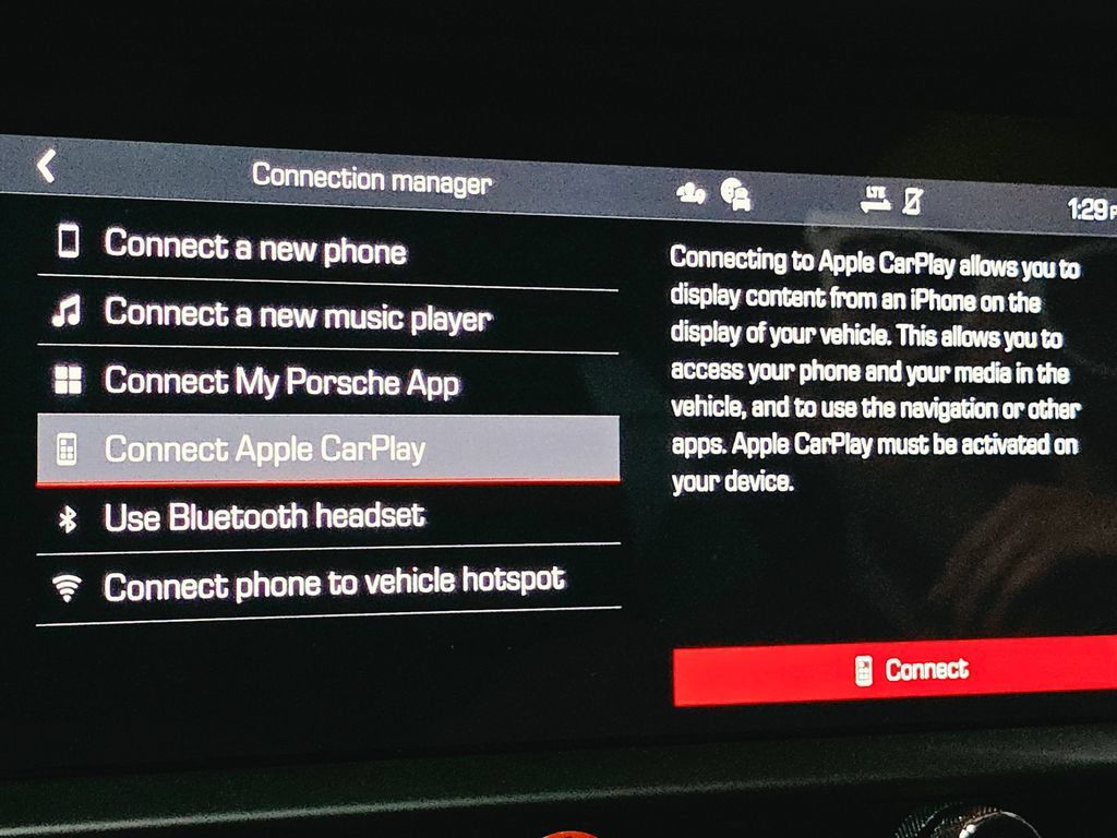 Certified 2026 Porsche Macan AWD/4WD image 31