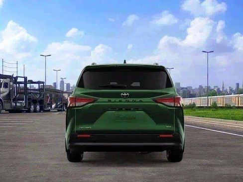 New 2026 Toyota Sienna XLE AWD/4WD image 8