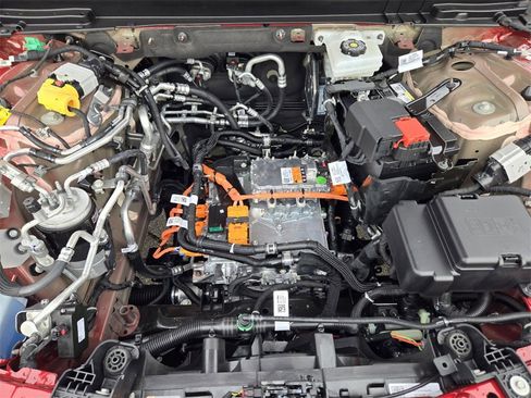 New 2025 Cadillac Lyriq Luxury image 32