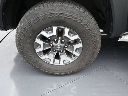 Used 2023 Toyota Tacoma TRD Off-Road AWD/4WD image 12