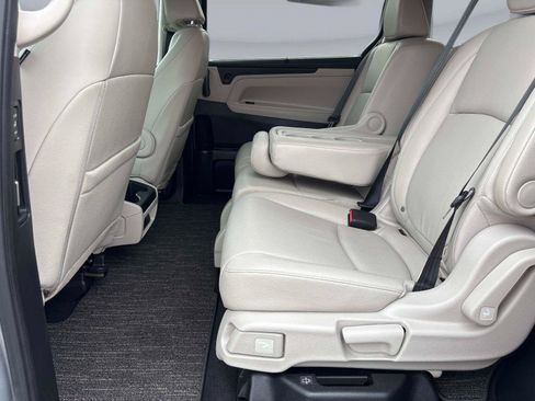 Certified 2025 Honda Odyssey EX-L image 15