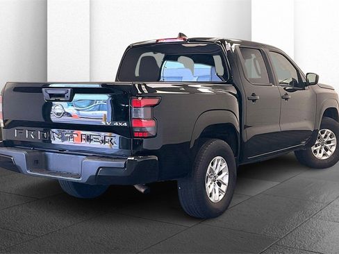 Certified 2024 Nissan Frontier SV image 12