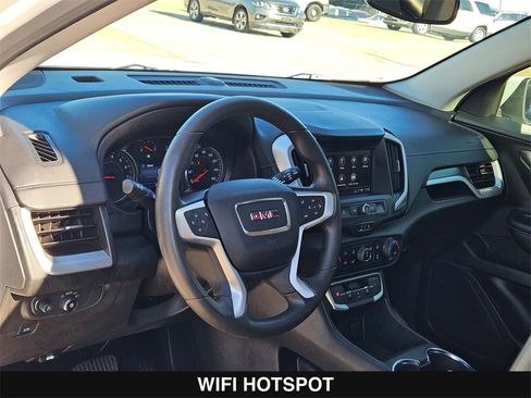 Used 2023 GMC Terrain SLE w/ Driver Convenience Package image 13