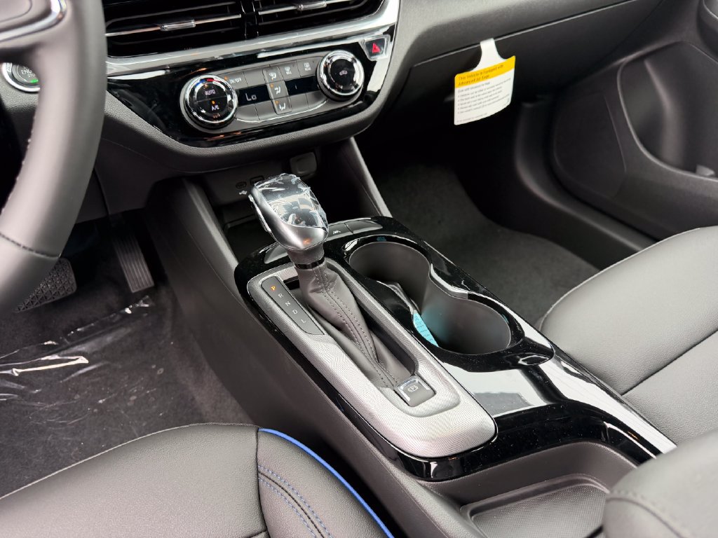 New 2026 Buick Envista Sport Touring FWD image 23
