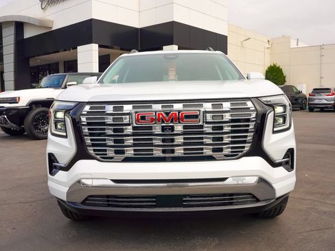 New 2026 GMC Terrain Denali AWD/4WD image 4