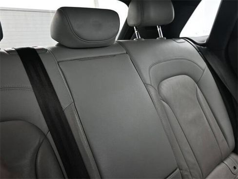 Used 2018 Audi Q3 2.0T Premium image 23