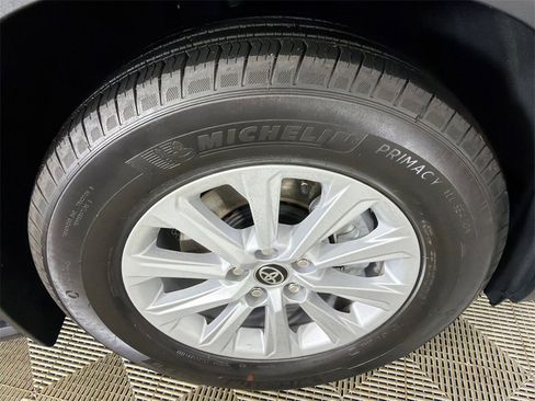 Used 2026 Toyota Grand Highlander XLE image 12