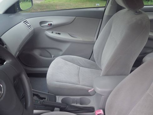 Used 2009 Toyota Corolla LE FWD image 10