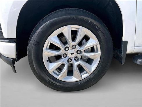 Used 2021 Chevrolet Silverado 1500 Custom RWD image 10